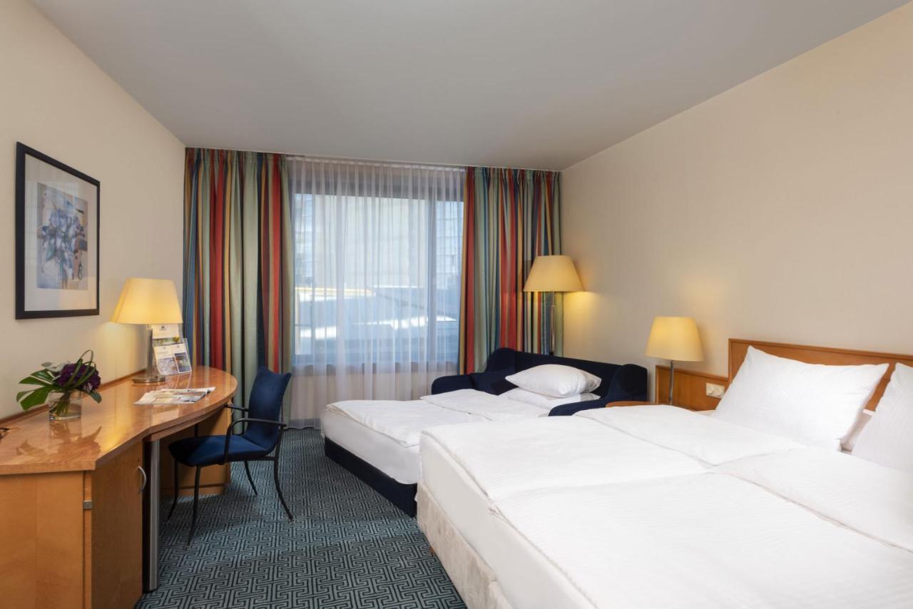 Maritim Hotel Frankfurt Frankfurt pe Main Exterior foto
